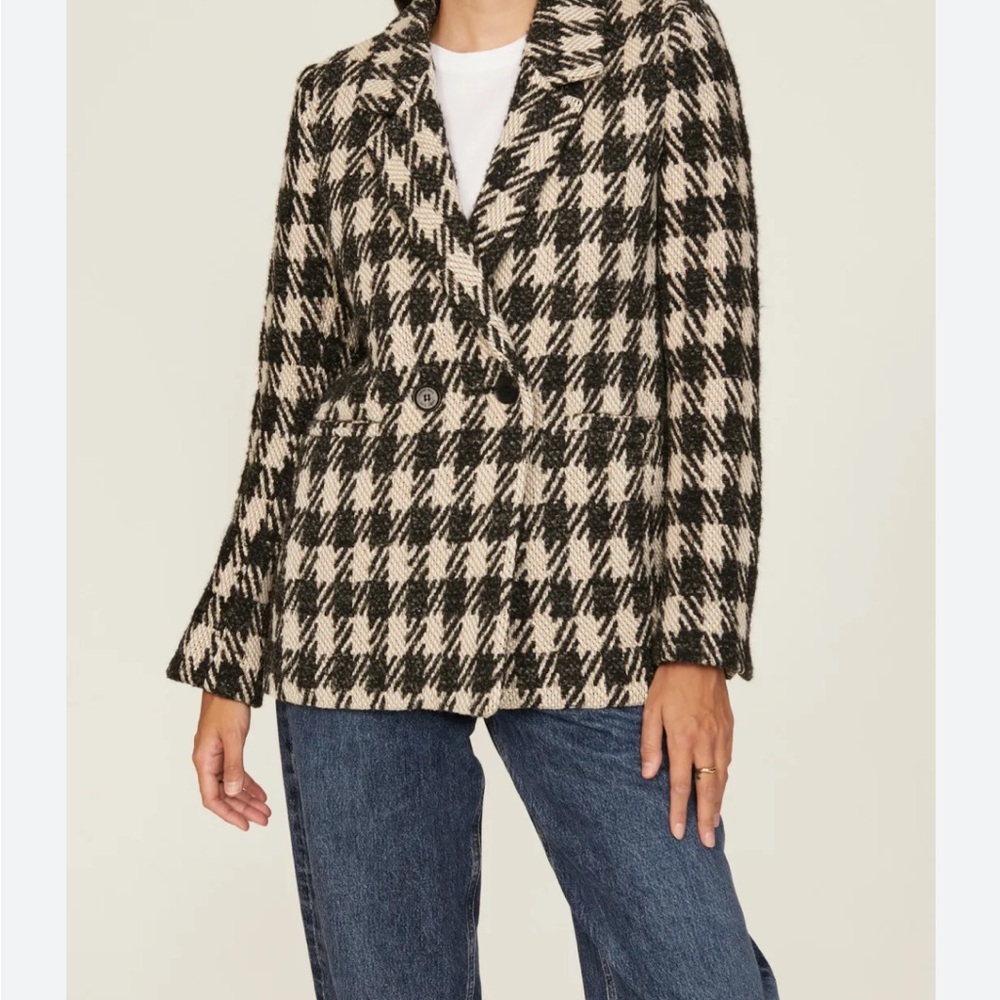 Houndstooth Blazer in Black and Cream - Picture 3 of 3
